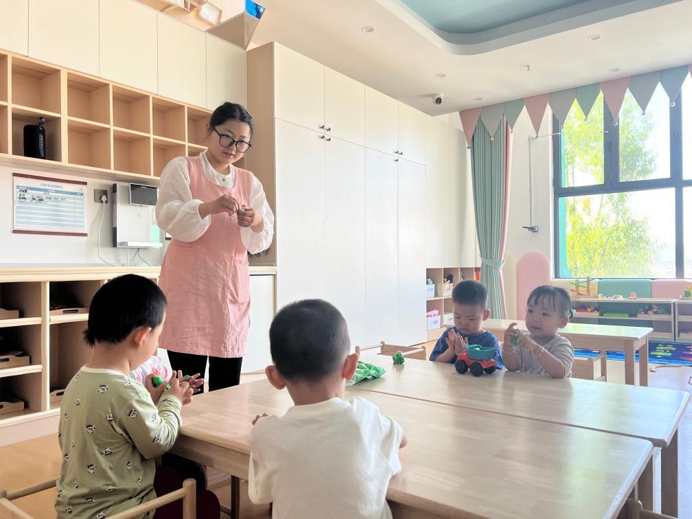 为化解“带娃焦虑”这里把普惠托育办到群众家门口
