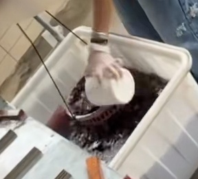 正大量上市,一地被曝违规添加防腐剂!已销往江浙沪…医生警告:或损伤神经、肝肾 正大量上市,一地被曝违规添加防腐剂!已销往江浙沪…医生警告:或损伤神经、肝肾