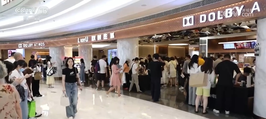 淡季不淡长尾效应持续 电影消费从阶段性集中消费变为全民日常休闲消费 淡季不淡长尾效应持续 电影消费从阶段性集中消费变为全民日常休闲消费