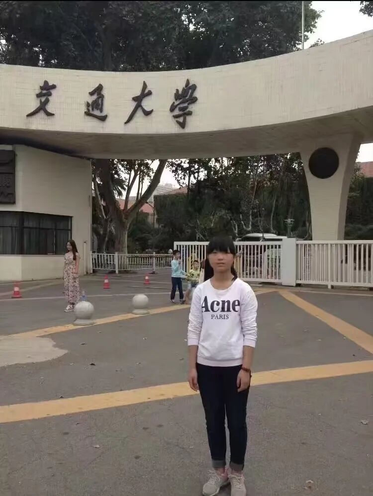 东方明珠也有“小时候”？一大波对比照刷屏！网友：时间过得太快