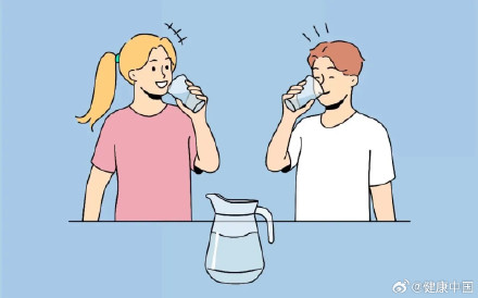 夏季应该如何健康饮水和科学补水？