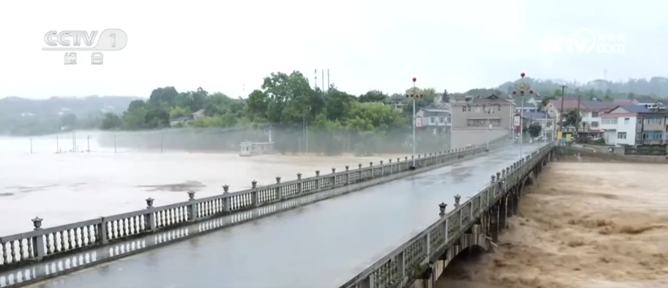 南方多地强降雨持续 各地各部门闻“汛”而动积极应对 南方多地强降雨持续 各地各部门闻“汛”而动积极应对