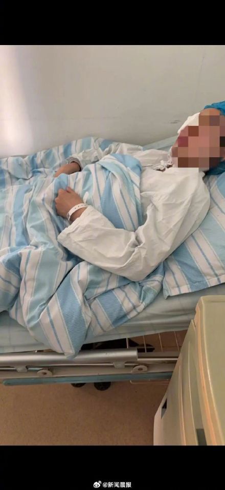 学校通报老师劝架被学生戳伤眼球:教师康复中,已处理涉事学生 学校通报老师劝架被学生戳伤眼球:教师康复中,已处理涉事学生