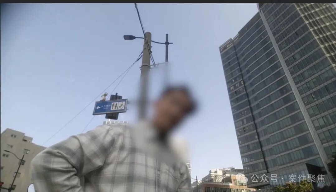 帮忙做个“紧急联系人”还能拿5000元报酬?有人莫名背上70万巨债!警惕这种新型骗局! 帮忙做个“紧急联系人”还能拿5000元报酬?有人莫名背上70万巨债!警惕这种新型骗局!