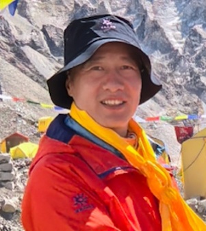 深圳初三学子,登顶珠峰!与8年前父亲登顶时间一分不差! 深圳初三学子,登顶珠峰!与8年前父亲登顶时间一分不差!