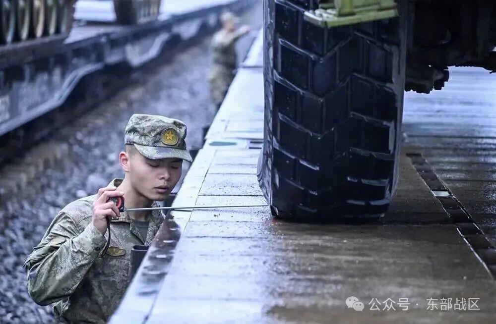 硬核！多图直击陆军防空分队远程投送训练
