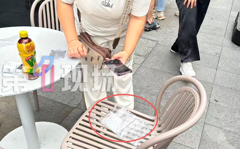又是在深圳水贝!女子捡到一包黄金,价值超5万元!她立马报警… 又是在深圳水贝!女子捡到一包黄金,价值超5万元!她立马报警…
