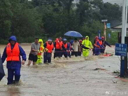 广东暴雨转移危险区域群众5533人