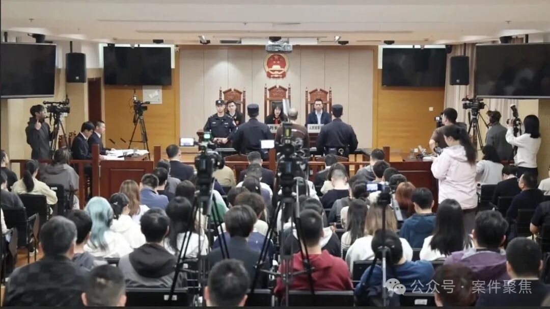 帮忙做个“紧急联系人”还能拿5000元报酬?有人莫名背上70万巨债!警惕这种新型骗局! 帮忙做个“紧急联系人”还能拿5000元报酬?有人莫名背上70万巨债!警惕这种新型骗局!