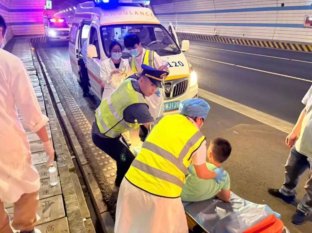 开车男子一个操作致全车人昏迷,孩子口吐白沫,提醒:空调别这样用 开车男子一个操作致全车人昏迷,孩子口吐白沫,提醒:空调别这样用