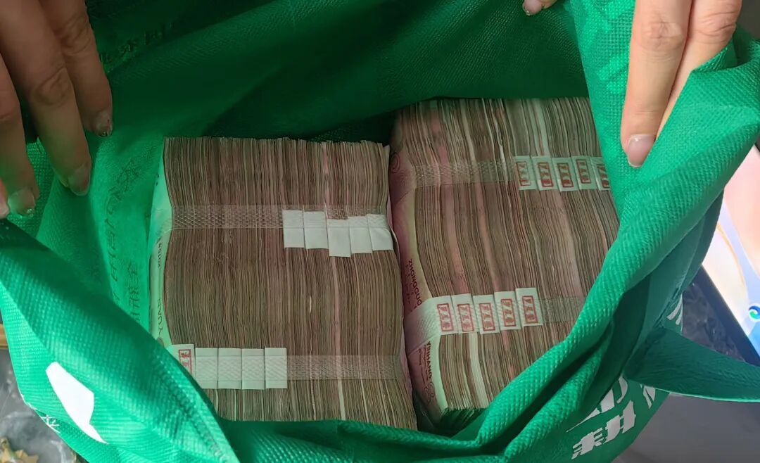 苏斌的这条朋友圈,价值74万! 苏斌的这条朋友圈,价值74万!