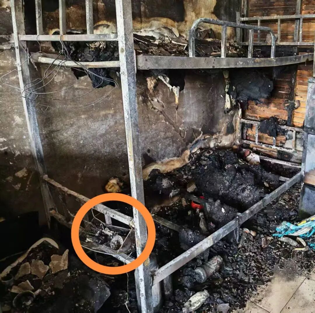 越方便越危险！现在起，建议你改掉这个手机充电坏习惯→
