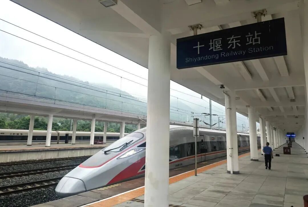 今天，这条高铁开始试运行！