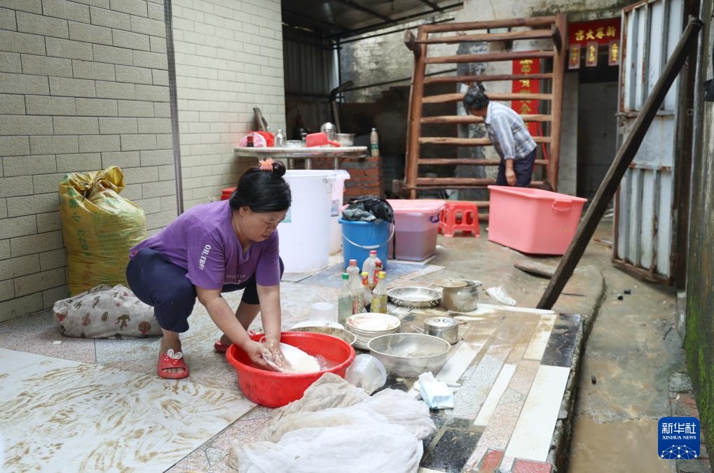 广东阳江:抢险救灾 恢复生产 广东阳江:抢险救灾 恢复生产