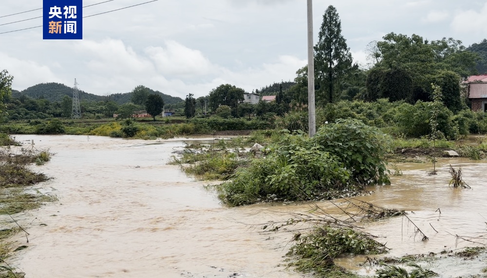 江西12地出现大暴雨 25日至27日还有一次降水天气过程 江西12地出现大暴雨 25日至27日还有一次降水天气过程