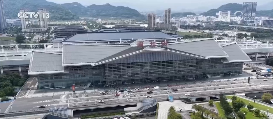 民生一件事 | AI科技赋能 破解旅客出行“最后一公里”衔接困境 民生一件事 | AI科技赋能 破解旅客出行“最后一公里”衔接困境