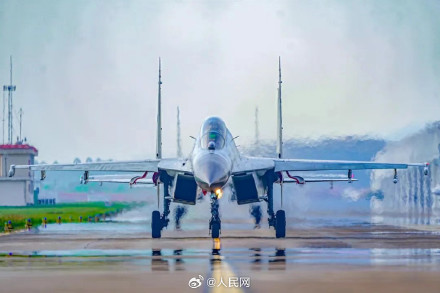 转发收藏！海军战机空战对抗高清大图