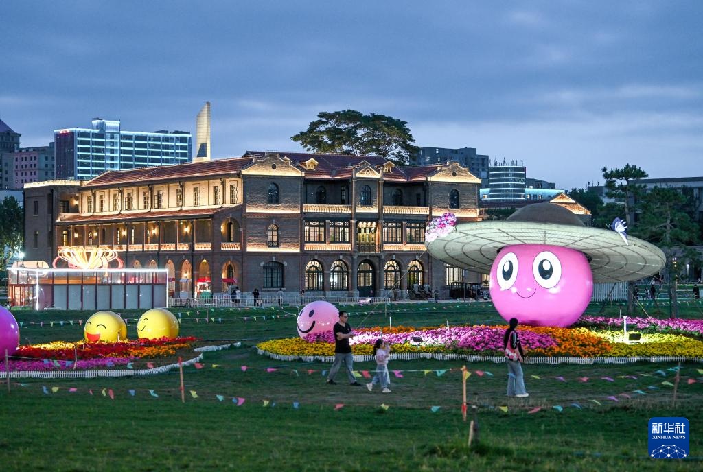 河北石家庄:城市璀璨夜色激活消费动能 河北石家庄:城市璀璨夜色激活消费动能