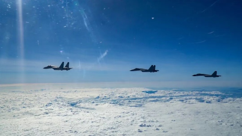 高清大图来了 沉浸式看海军战机空战对抗训练 高清大图来了 沉浸式看海军战机空战对抗训练