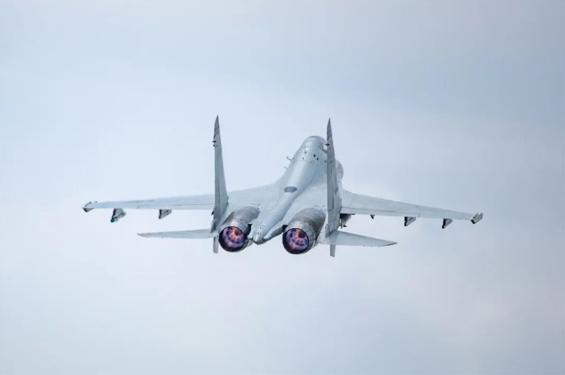 高清大图来了 沉浸式看海军战机空战对抗训练 高清大图来了 沉浸式看海军战机空战对抗训练