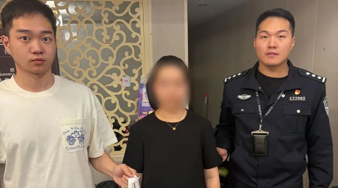 满满两购物车商品仅花118元?浙江一夫妻利用自助结账机多次“花式逃单”,被抓了! 满满两购物车商品仅花118元?浙江一夫妻利用自助结账机多次“花式逃单”,被抓了!