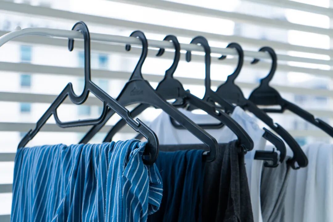 为什么阴干的衣服那么臭?原因竟然是…… 为什么阴干的衣服那么臭?原因竟然是……