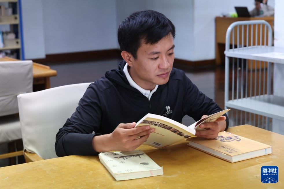 图片故事丨入境旅游策划师刘礼超：用骑行游向世界讲述“上海故事”