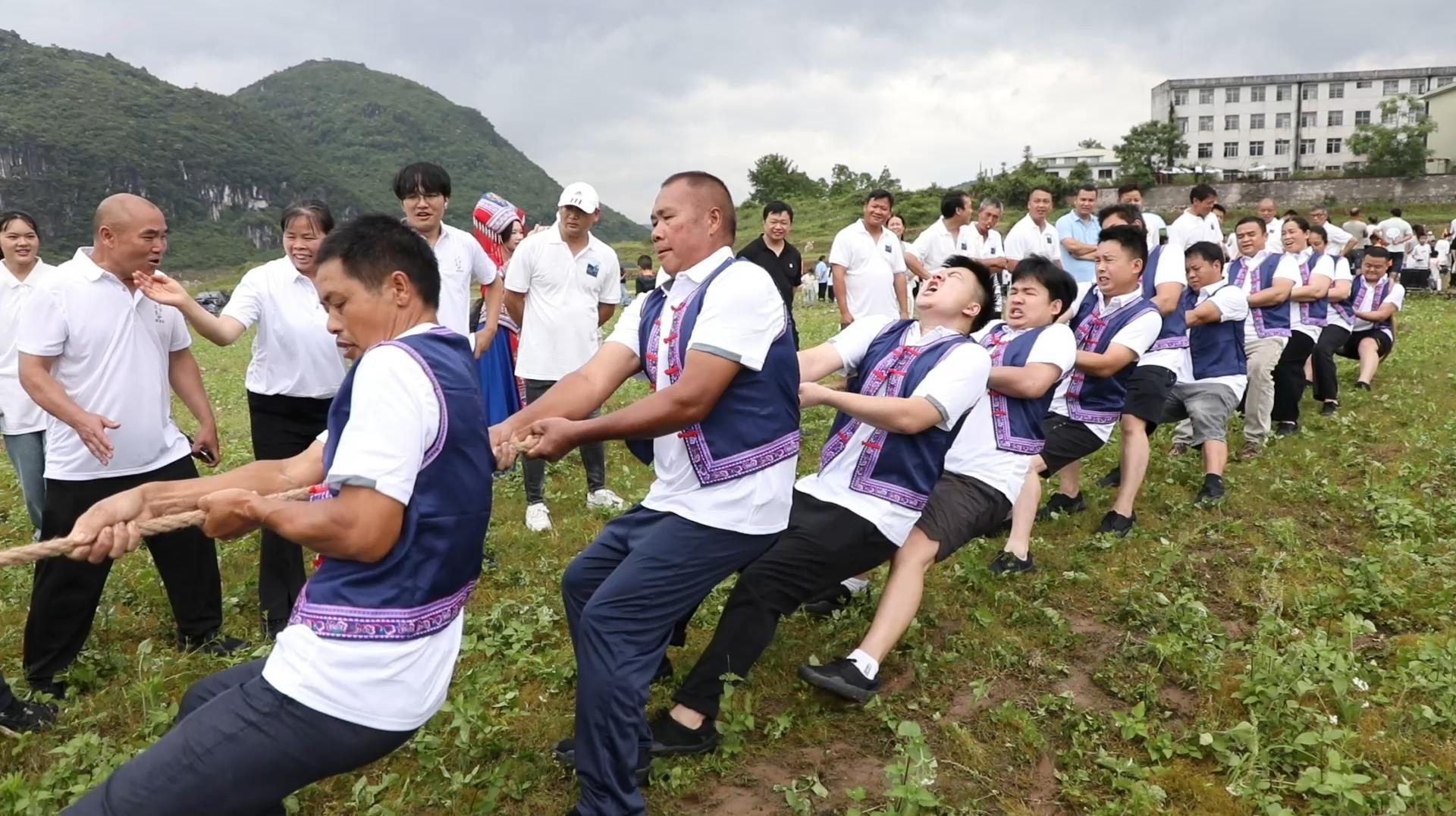 湖南江华壮乡万人欢度“牛王节”