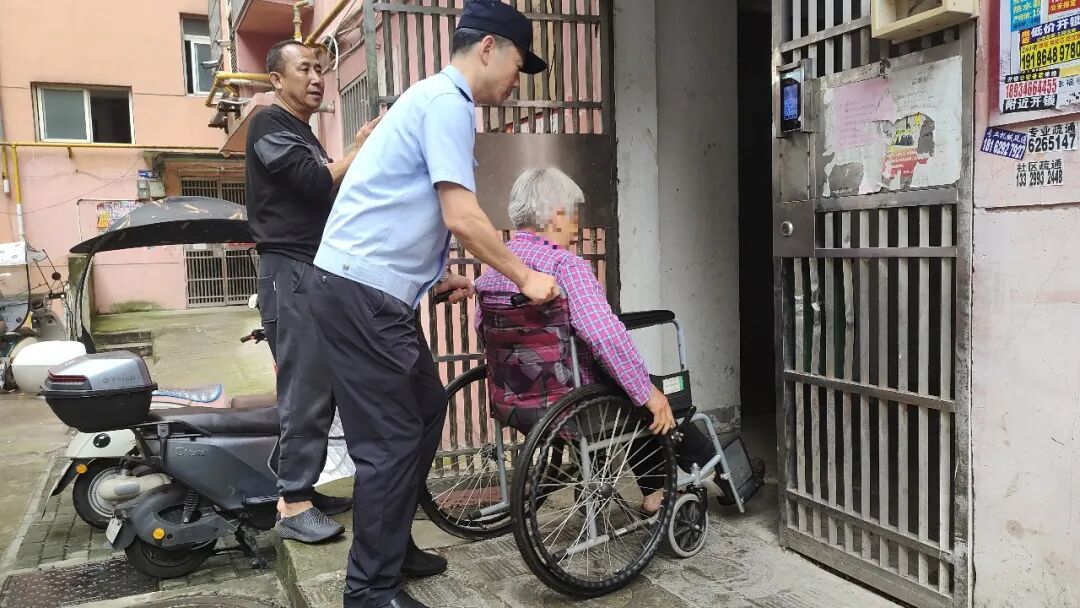 婆婆的手机通讯录里，多了一位“刘警官”