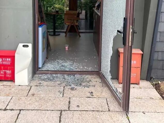 张某某专偷这些地方，被海宁警方当街抓获！