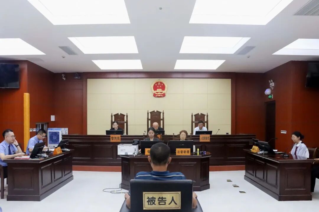 现场查获渔获物796.6斤，海南一人非法捕捞水产品获刑