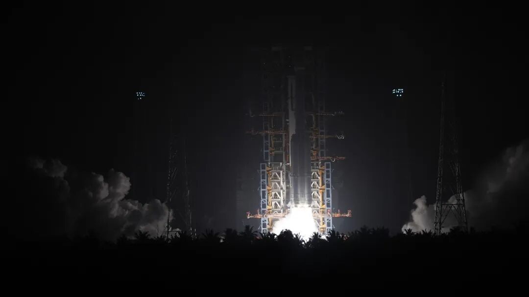 凌晨，发射成功！
