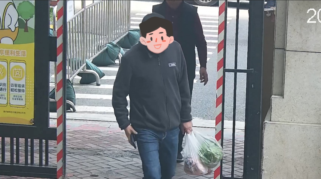 常州一男子买4个包子付款21365元，老板报警寻人！