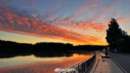红红火火！北京今日份朝霞好美