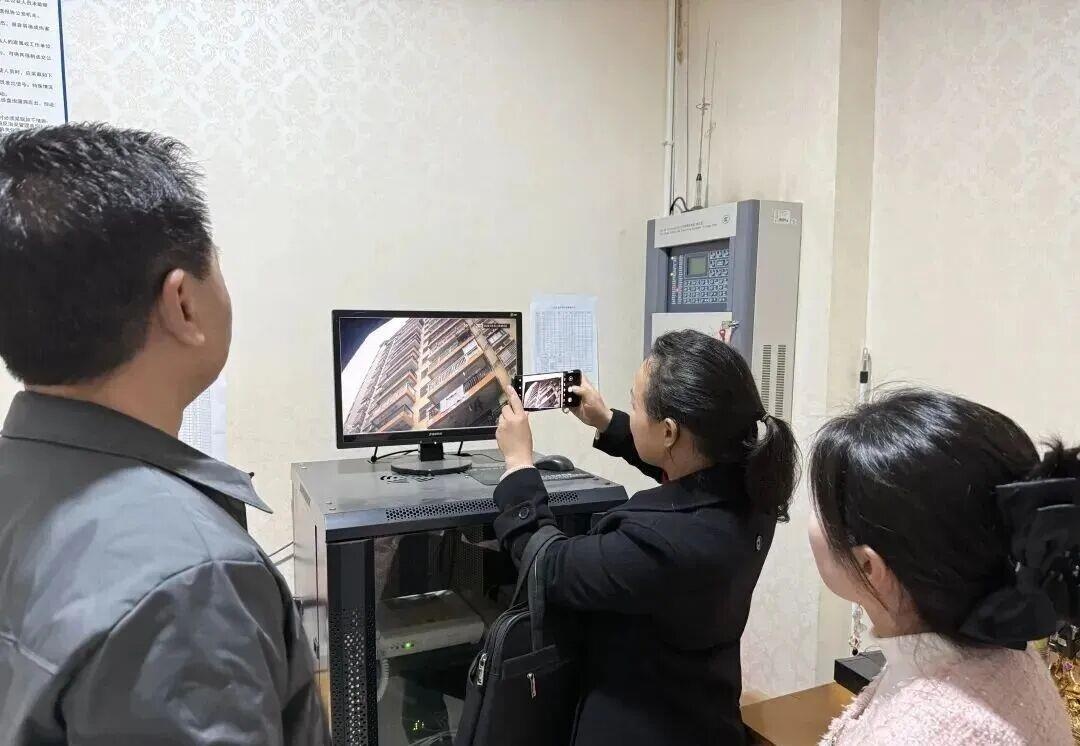 “高楼坠落矿泉水瓶砸坏辣椒苗” 法院判决:赔偿1元 全体业主共同承担 “高楼坠落矿泉水瓶砸坏辣椒苗” 法院判决:赔偿1元 全体业主共同承担