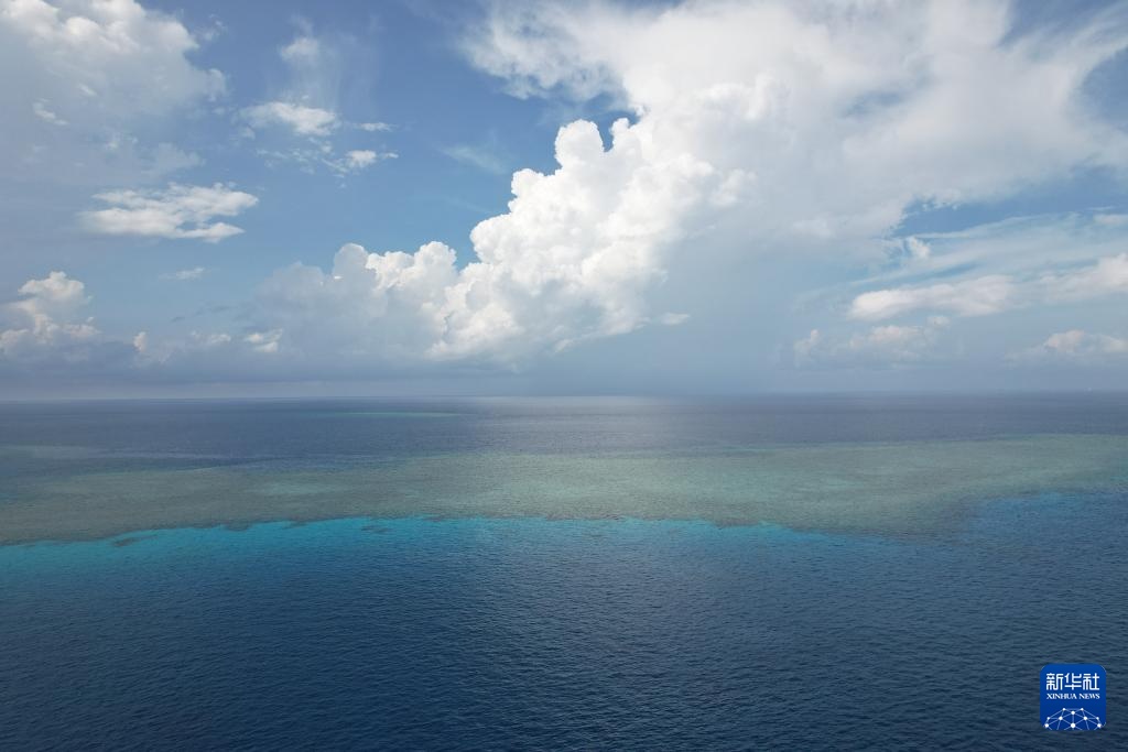 南海影像日志丨南海仙宾礁：蔚蓝中的温情慰问