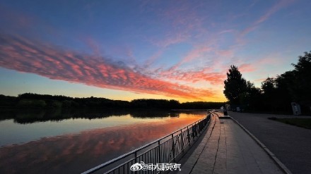 红红火火！北京今日份朝霞好美