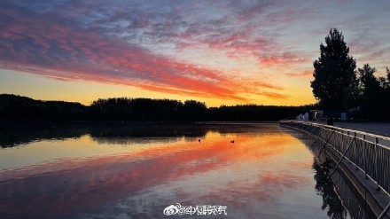 红红火火！北京今日份朝霞好美