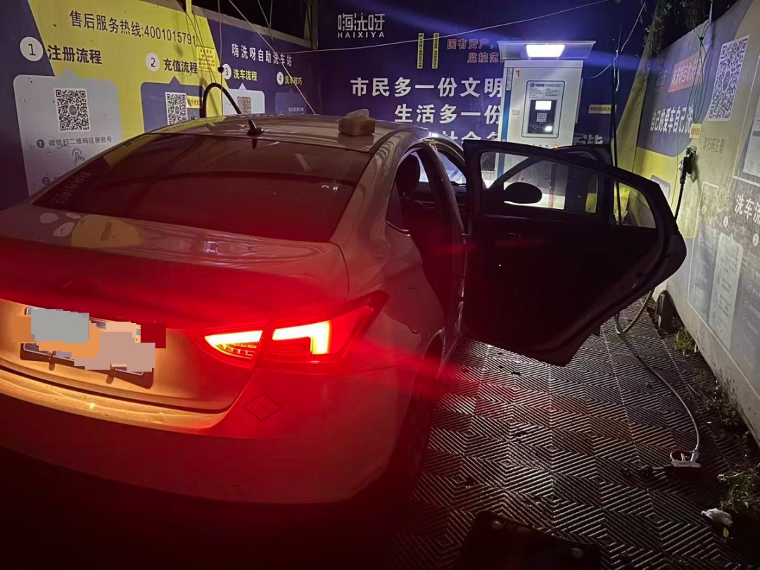 乘客网约车内排泄，司机花1000元换座椅，滴滴回应！