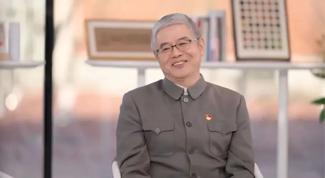 “中国这么大一个国家，怎么能没有自己的CPU呢？”