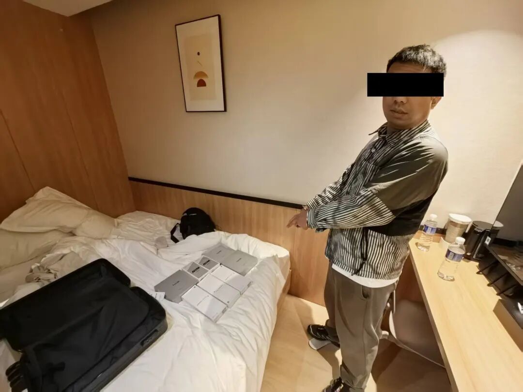 同一人购买30多部手机？收货地址还是在路边？
