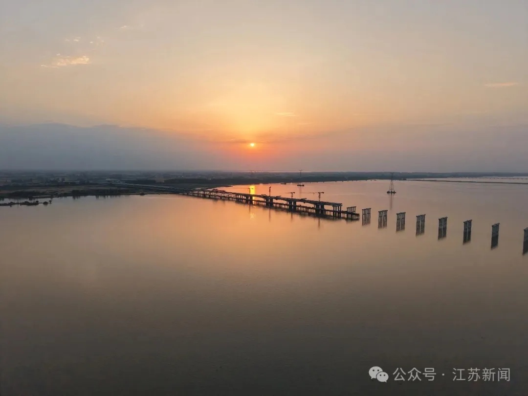 大桥合拢为啥总要半夜干？真相或许不是你想的那样