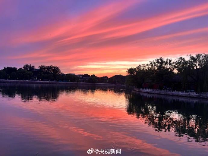 5月最后一天 北京现浪漫晚霞 5月最后一天 北京现浪漫晚霞