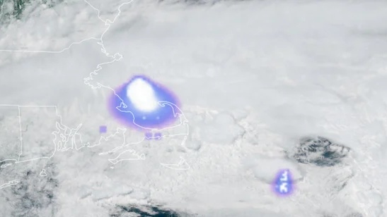 一颗流星在美国上空爆炸,多地居民报告听到“不明原因巨响” 一颗流星在美国上空爆炸,多地居民报告听到“不明原因巨响”