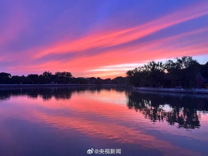 5月最后一天 北京现浪漫晚霞 5月最后一天 北京现浪漫晚霞