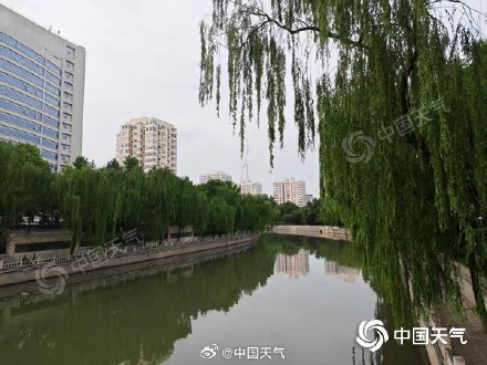 未来三天北京持续炎热 今天有雷阵雨局地或现冰雹 未来三天北京持续炎热 今天有雷阵雨局地或现冰雹
