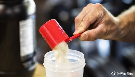 健身党注意了！多品牌乳清蛋白粉涨价，部分产品每桶涨了50元