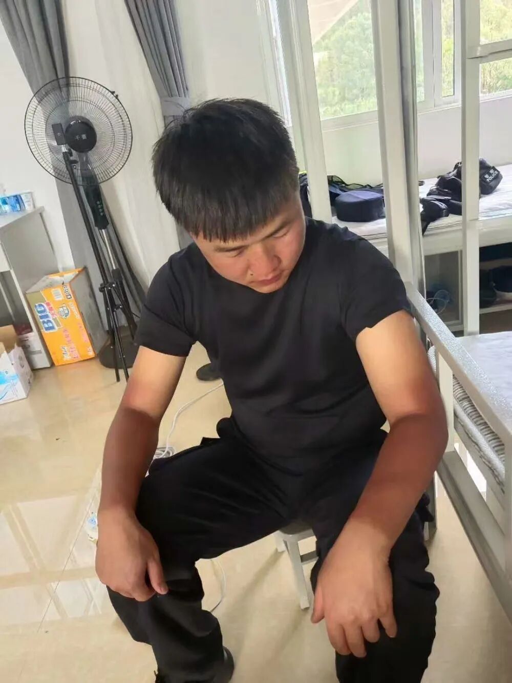 5岁萌娃有个秘密:不想告诉爸爸,怕爸爸难过得很 5岁萌娃有个秘密:不想告诉爸爸,怕爸爸难过得很