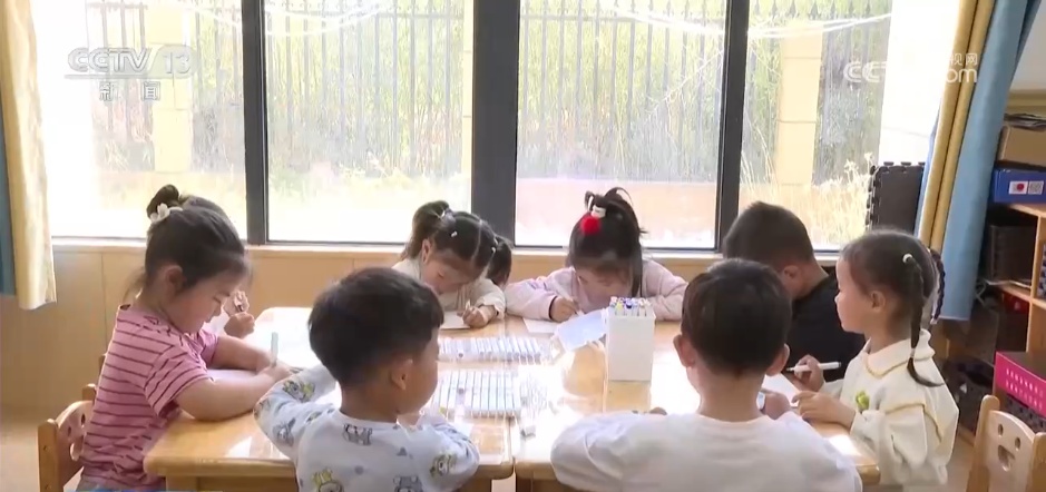 从“一米高度”儿童视角看城市更新 儿童友好建设兜住生活“小美好”