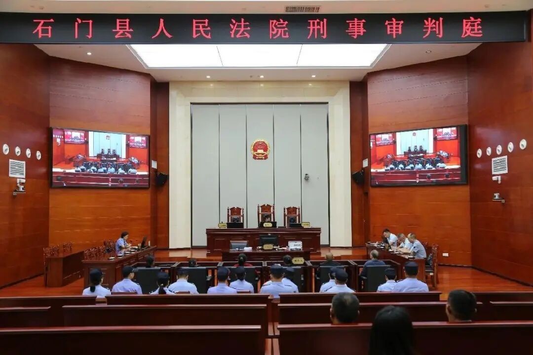 离谱!湖南6人侵占一企业价值400万元鸡蛋,网友测算:涉案鸡蛋可装满120辆配送车! 离谱!湖南6人侵占一企业价值400万元鸡蛋,网友测算:涉案鸡蛋可装满120辆配送车!